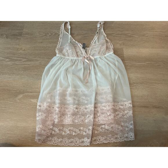 Victorias Secret Cream and Peach Babydoll Size Large Lace Nightgown Dress - Picture 3 of 5